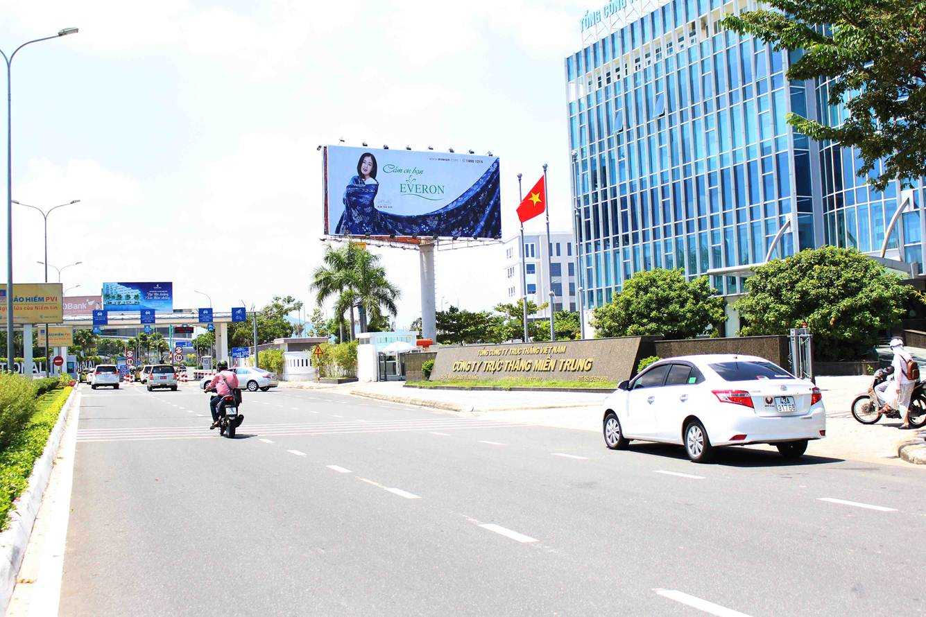 Pano quảng cáo G3 - Lối ra vào sân bay quốc tế Đà Nẵng, Đà Nẵng