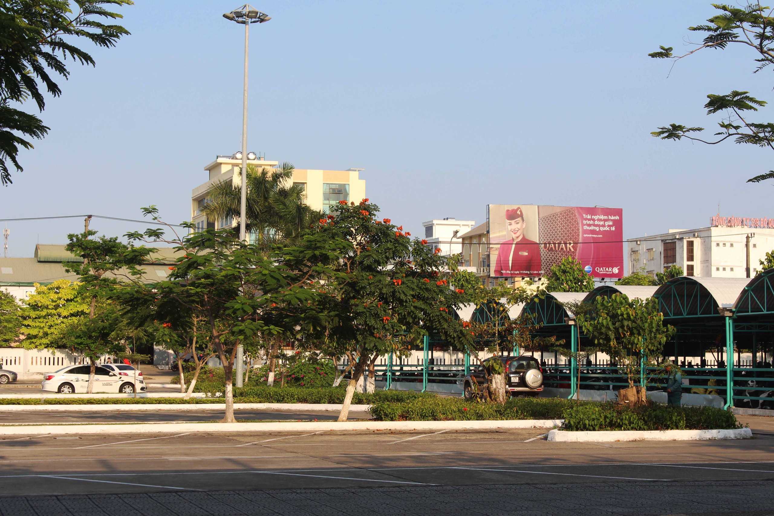 Biển quảng cáo S7 - Lối ra vào sân bay quốc tế Đà Nẵng, Đà Nẵng