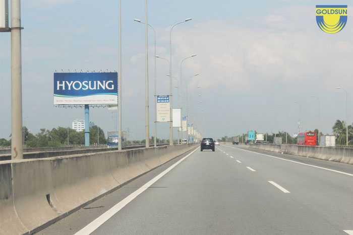 Biển quảng cáo trên cao tốc Long Thành - Dầu Giây mã vị trí SG60026