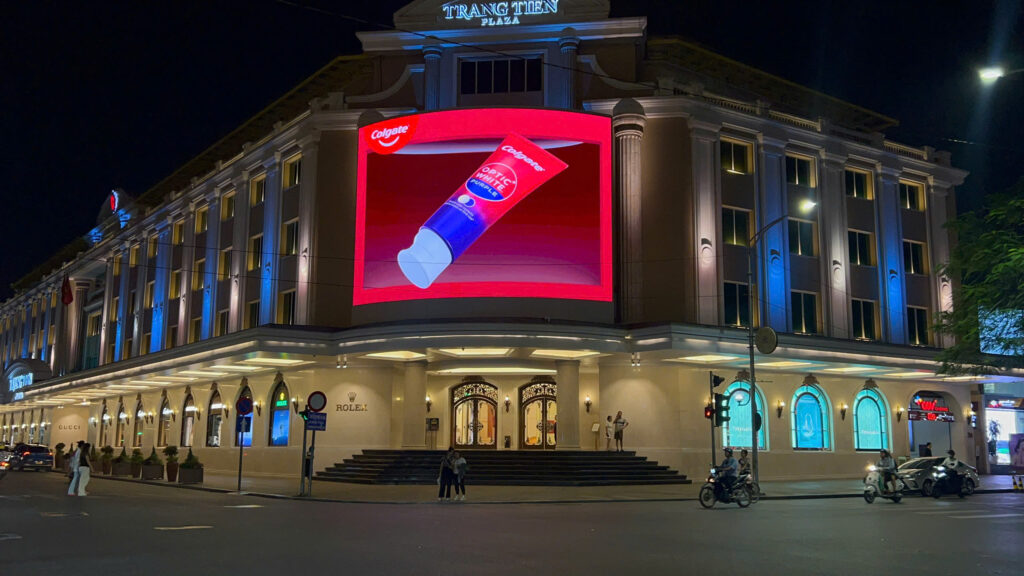 QUẢNG CÁO OOH/DOOH: BÍ QUYẾT ĐỂ KHÔNG CHỈ “ĐƯỢC THẤY” MÀ CÒN “ĐƯỢC NHỚ”