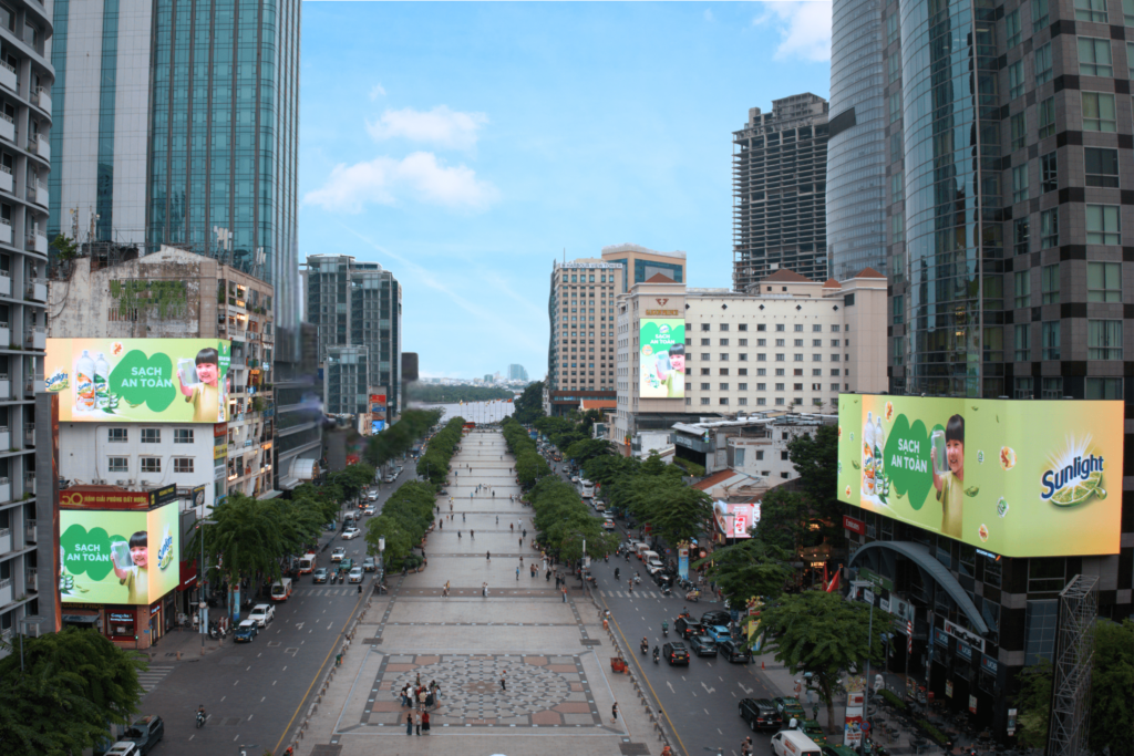 Xu hướng OOH và Digital OOH năm 2026: Khi quảng cáo ngoài trời bước vào kỷ nguyên “tác động thông minh”