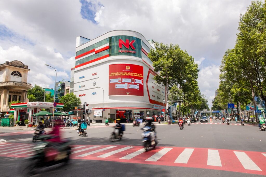 DOOH THẾ HỆ MỚI: KHI QUẢNG CÁO NGOÀI TRỜI BƯỚC VÀO KỶ NGUYÊN DỮ LIỆU