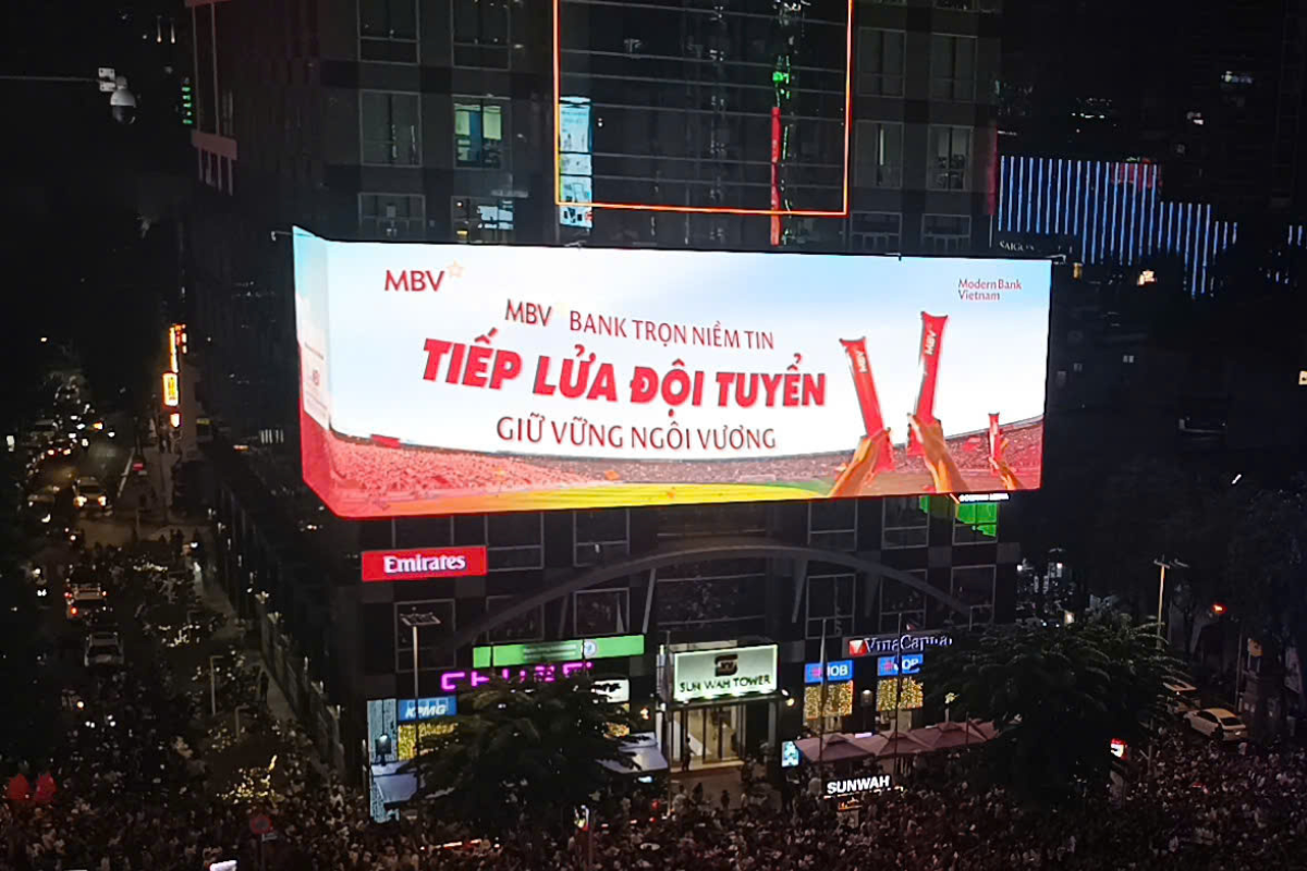 SỨC MẠNH CỦA DYNAMIC DIGITAL OOH QUA CASE STUDY VIỆT NAM VÔ ĐỊCH ASEAN CUP 2026