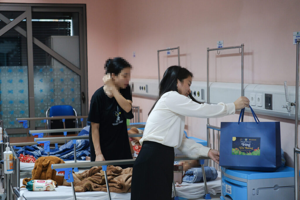 TRĂNG YÊU THƯƠNG 2026 – LAN TỎA YÊU THƯƠNG ĐẾN NHỮNG EM NHỎ TRÊN HÀNH TRÌNH ĐIỀU TRỊ