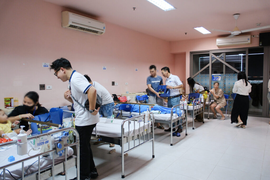 TRĂNG YÊU THƯƠNG 2026 – LAN TỎA YÊU THƯƠNG ĐẾN NHỮNG EM NHỎ TRÊN HÀNH TRÌNH ĐIỀU TRỊ